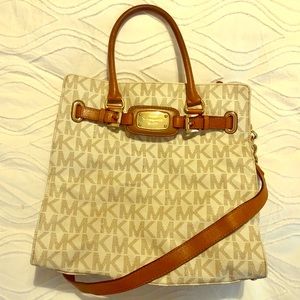 Cream MK Michael Kors purse